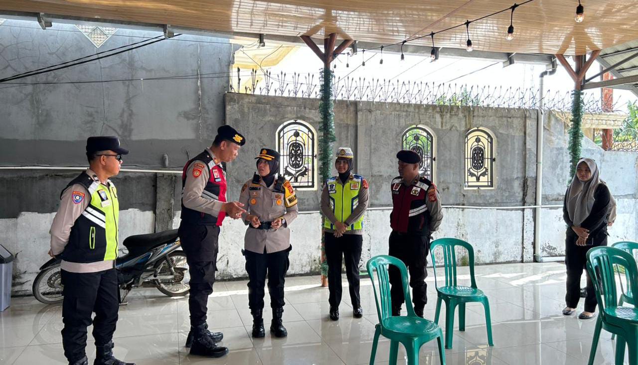 50 Personel Gabungan Amankan Ibadah Natal di Prabumulih