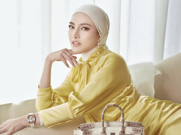 Istri Juragan 99 Laporkan Nikita Mirzani, Bawa Barang Bukti Ini?