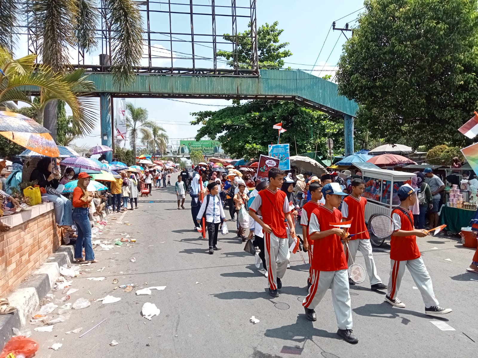 Bersihkan Sampah Karnaval di Prabumulih, Perkim Turunkan 140 Petugas