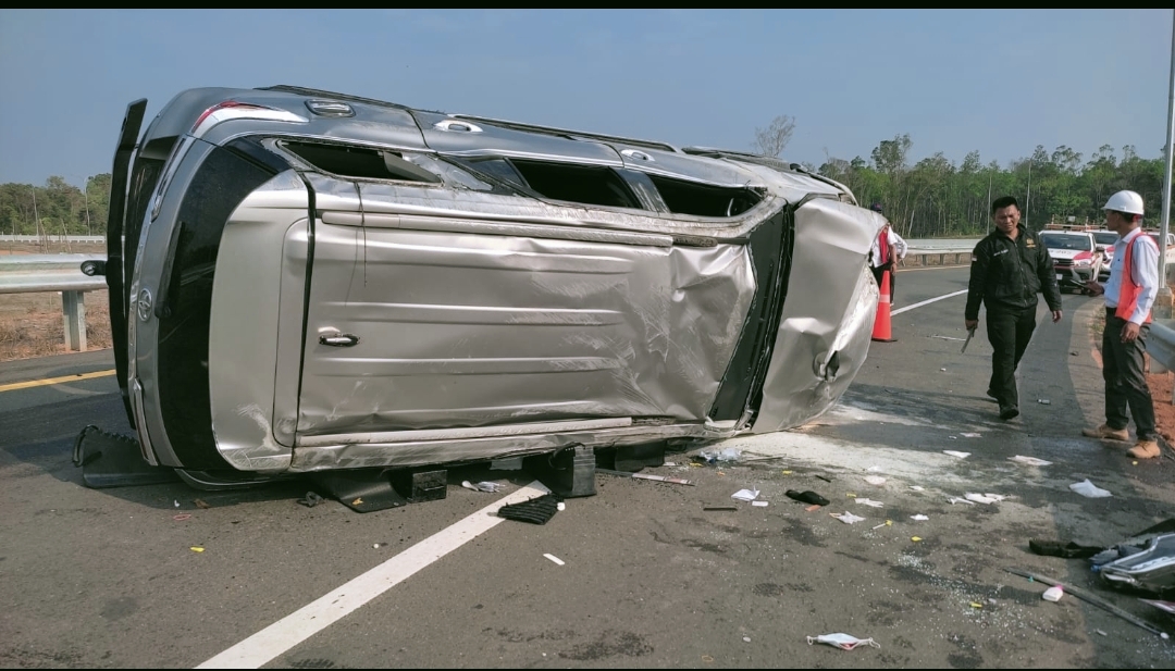 Mobil Rombongan KONI OI Terbalik di Tol Indralaya Prabumulih, Ada Direktur RSUD OI