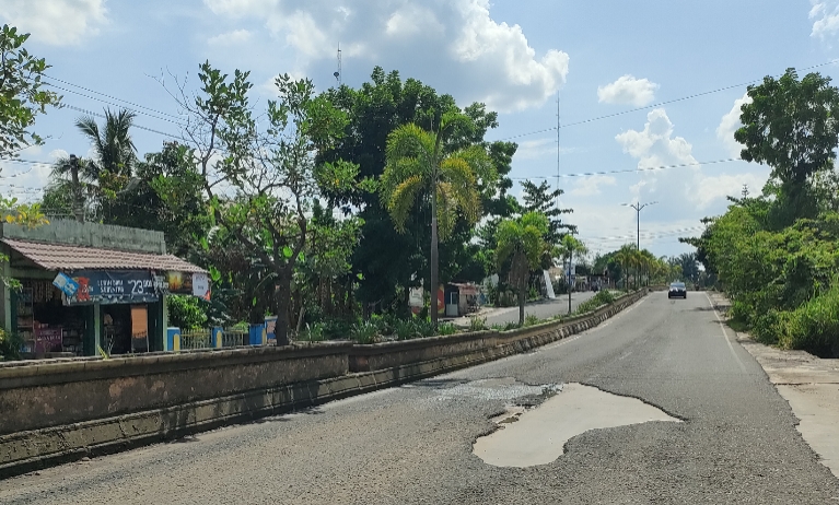 Jalan Sudirman Patih Galung Banyak Lubang, Makin Dikeluhkan!