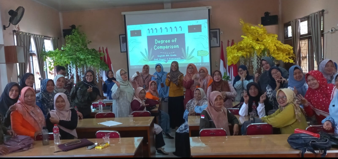 Meningkatkan Kualitas Pembelajaran: Workshop Canva di SMP Negeri 7 Prabumulih