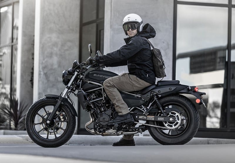 Kelebihan dan Kekurangan Kawasaki Eliminator, Cruiser Ringan dengan Mesin 451CC