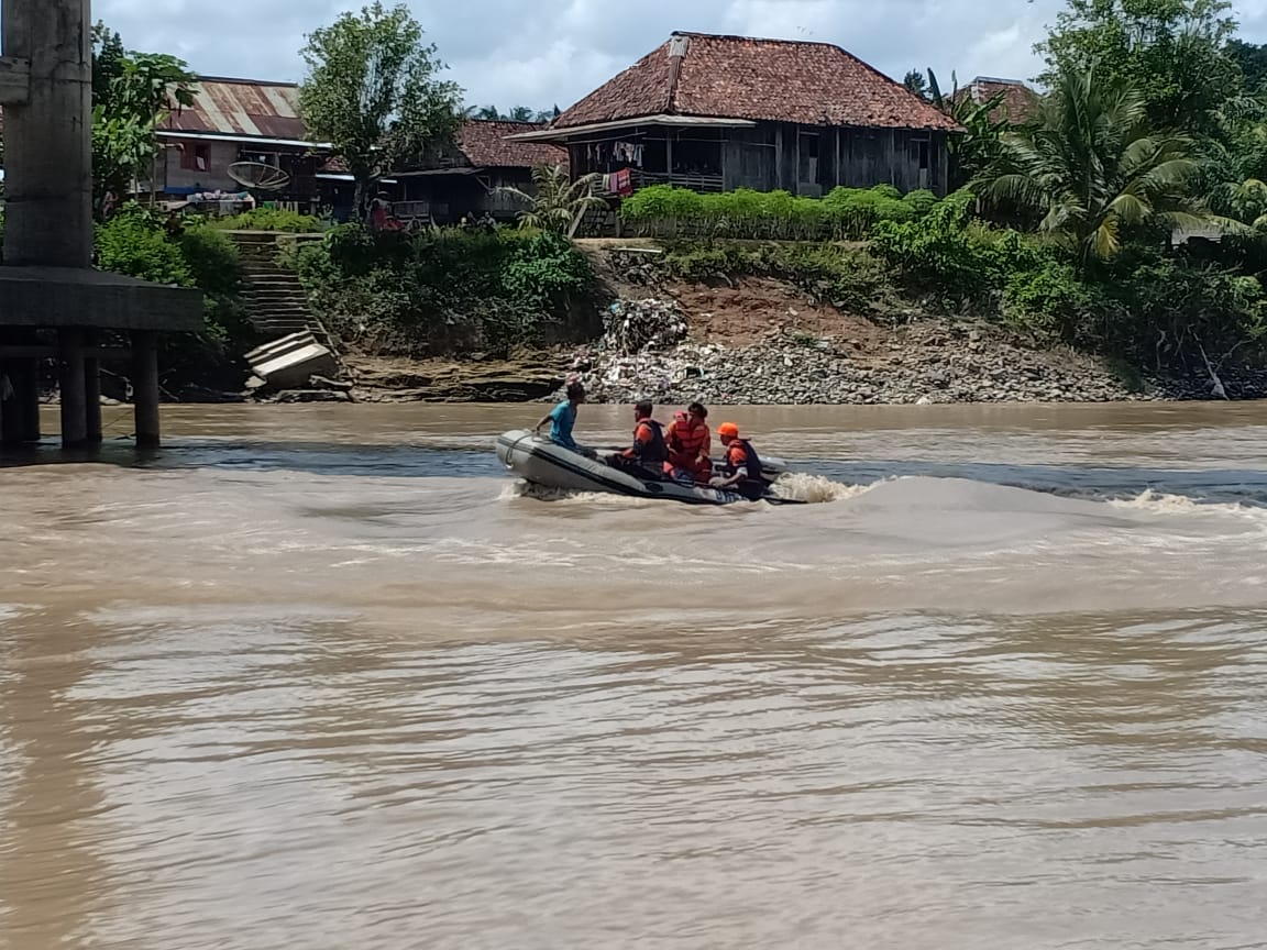 Seorang Pelajar di Benakat Muara Enim Tenggelam di Sungai Lematang