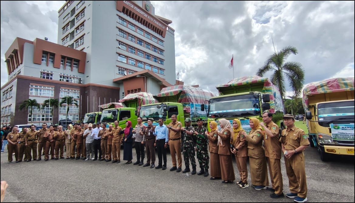 Delapan Truk Bantuan Diberangkatkan, Prabumulih Tunjukkan Solidaritas untuk Korban Banjir