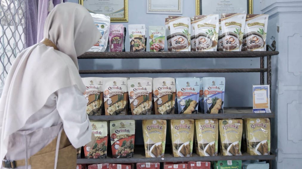 Bangkit dari Ujian Hidup, Dewi Aminah Sukses Kembangkan UMKM Bumbu Kemasan