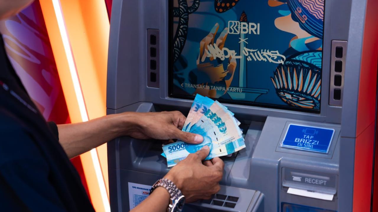 Gaji Melalui BRI, Hidup Lebih Mudah: Kisah Nurul Aina, Nasabah Bank Rakyat Indonesia