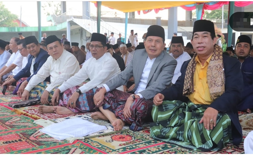 ﻿Masa Jabatan Berakhir September, Wako - Wawako Prabumulih Sholat Ied Idul Adha Terakhir Bersama Masyarakat