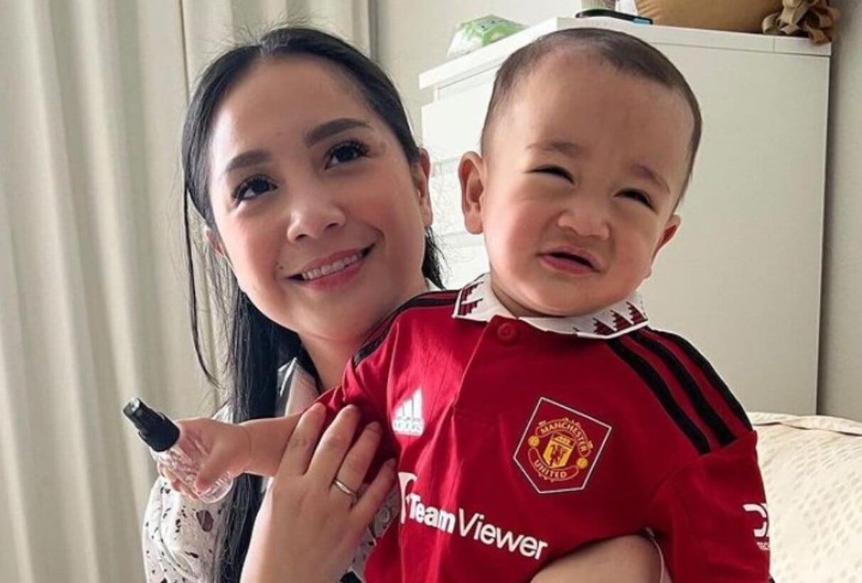 Heboh, Manchester United Pamer Foto Nagita Slavina dan Rayyanza