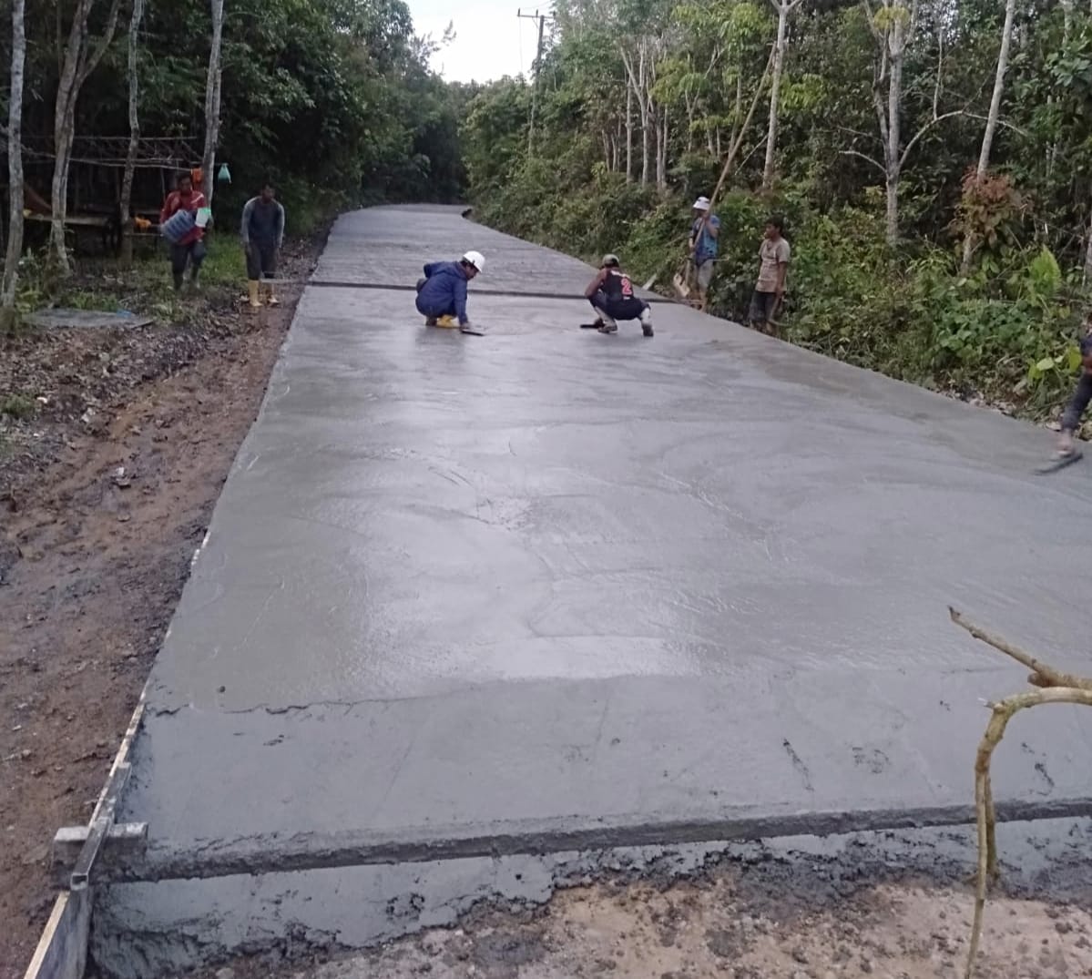 Satu Tahun Rusak Akibat Proyek Tol, Ini Kondisi Terbaru Jalan Utama Desa Talang Batu