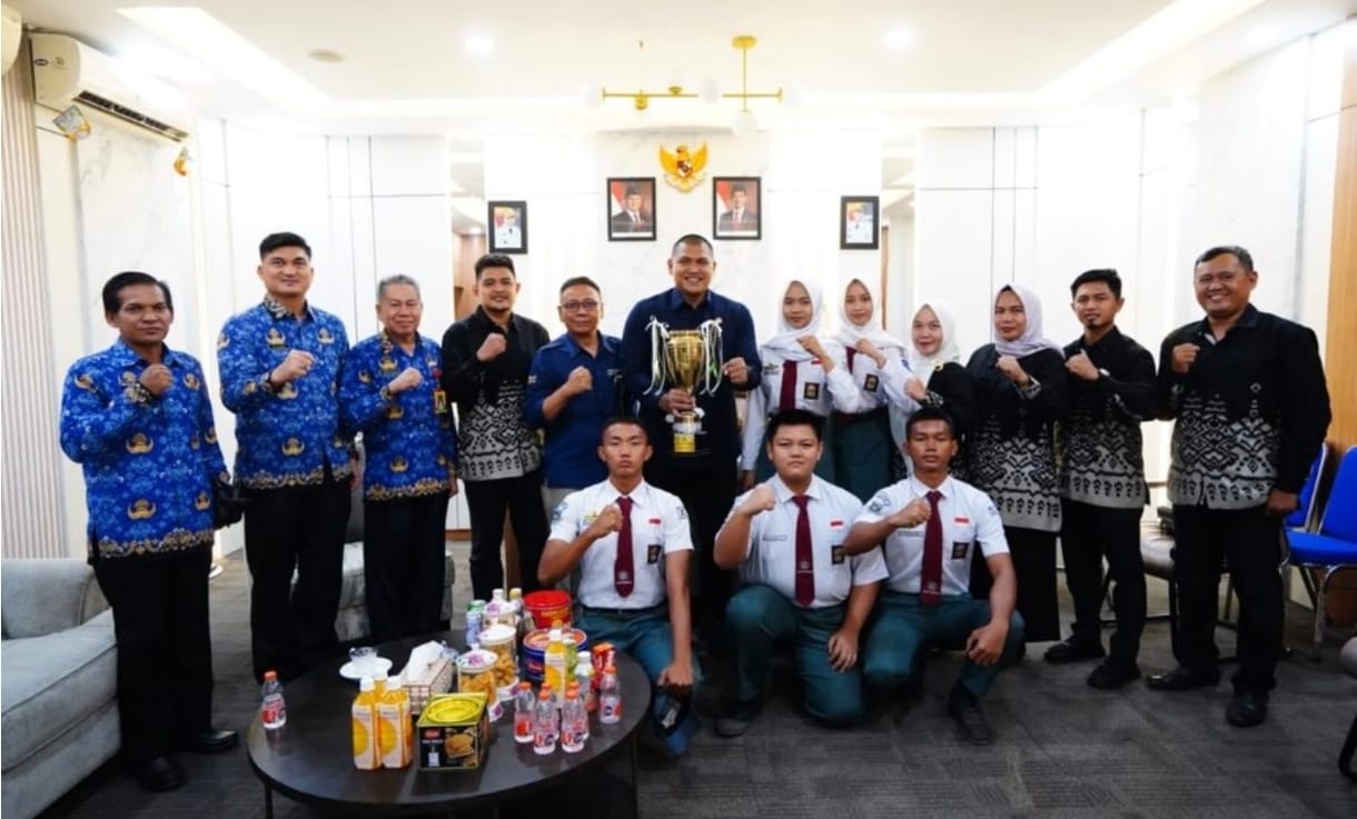 Drumband Canka Adhiswara SMA Negeri 6 Prabumulih Raih Piala Bergilir Kemenpora RI, Pemkot Berikan Apresiasi