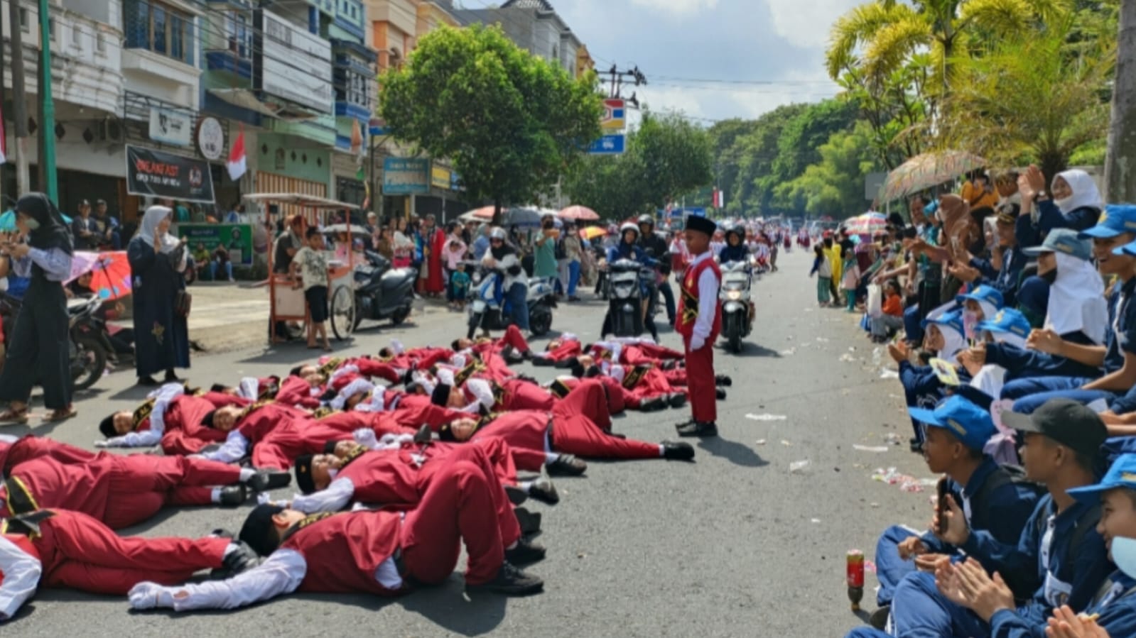 Aturan Ketat Lomba Gerak Jalan HUT RI ke-80, Peserta Wajib Patuhi Variasi Berjalan