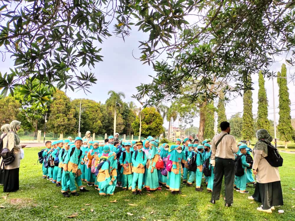 Bahagianya Siswa SDIT Robbani Ogan Ilir Ikuti Kunjungan Edukasi