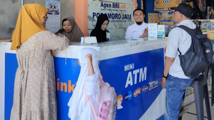 AgenBRILink Dekatkan Akses Layanan Keuangan bagi Petani di Kabupaten Gowa