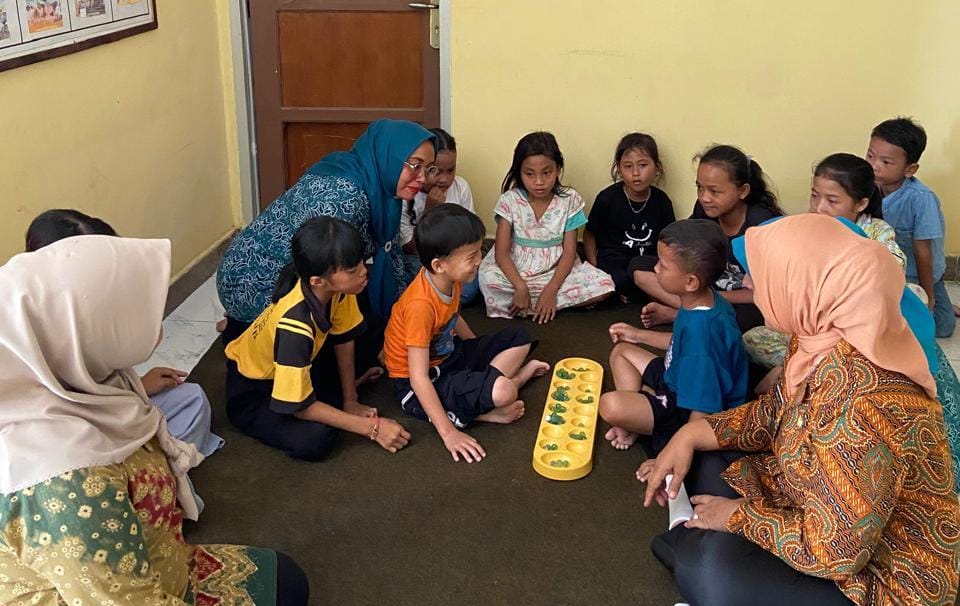 Kelurahan Mangga Besar Hidupkan Kembali Permainan Tradisional untuk Anak-Anak