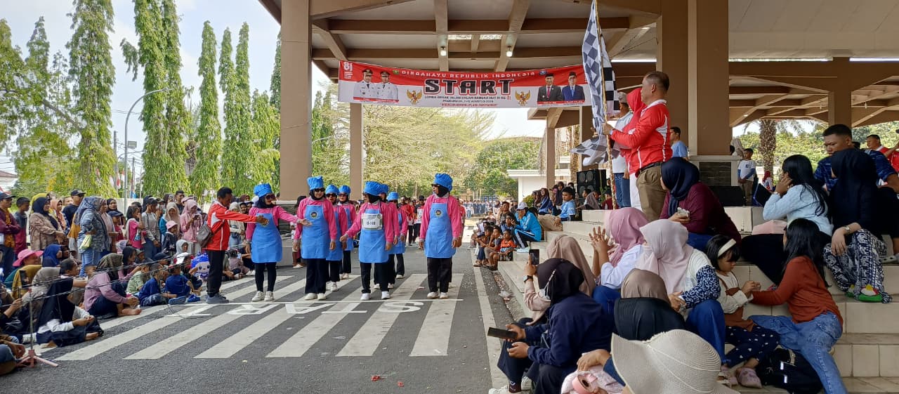SPPG Prabumulih Turun ke Jalan dengan Atribut Perlengkapan Masak