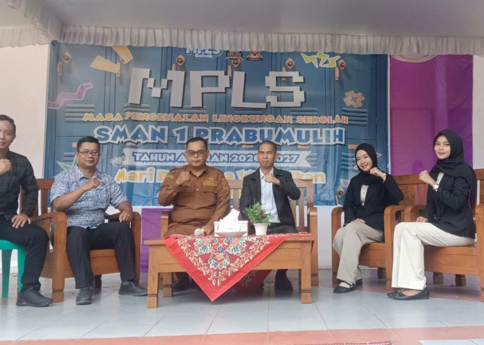 PWI Prabumulih Bekali Siswa Baru SMAN 1 Tangkal Hoaks dan Bahaya Media Sosial