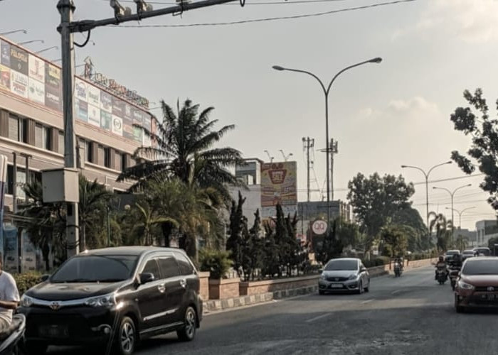 Lampu Jalan di Prabumulih Banyak Mati, Warga Ngeluh Pucuk Gelap Bawah Lubang : Kadin Perkim Bilang Begini