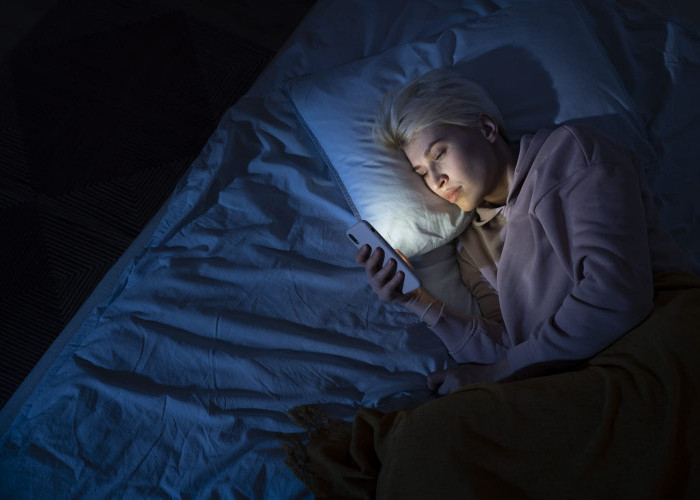 Waspada! Ini 3 Kebiasaan Orang yang Tidak Sehat Sebelum Tidur, Nomor 1 Sering Dilakukan Anak Muda