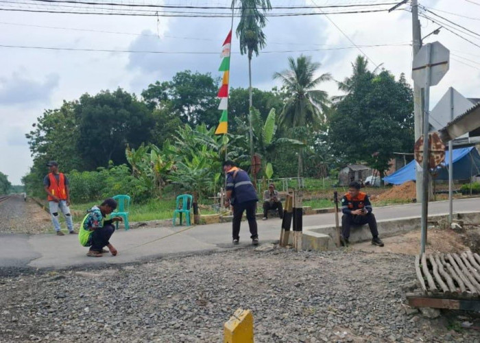 Desa Pangkul Bangun Pos Jaga di Perlintasan KA Tanpa Palang, Cegah Kecelakaan