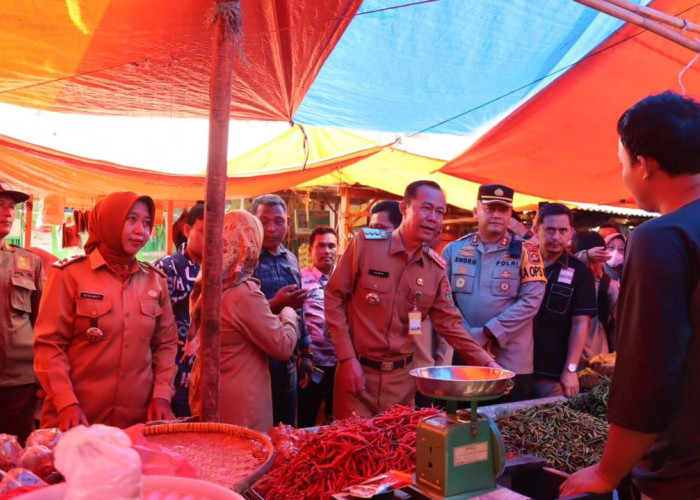 Sidak Pasar Jelang Ramadhan, Pj Wako Prabumulih : Cabai Naik 