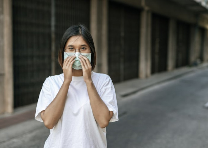 5 Tips Memilih Masker yang Tepat untuk Hadapi Abu Vulkanik dan Polusi Udara