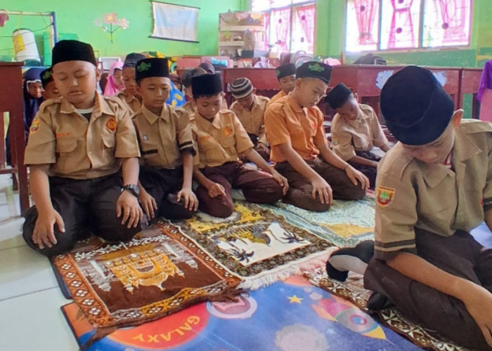 Bangun Karakter Religius, SD Negeri 77 Prabumulih Ajak Siswa Shalat Dhuha
