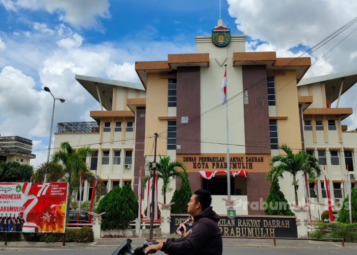 Lift Dibangun Provinsi, DPRD Lebarkan Ruang Paripurna 