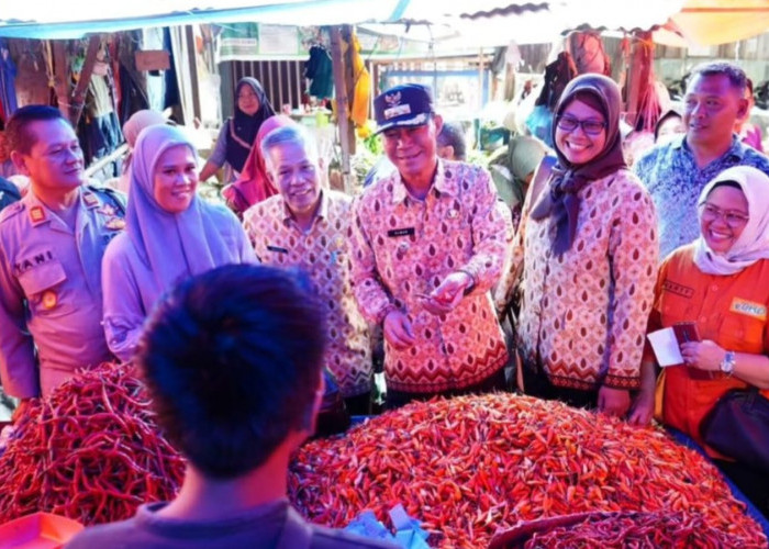 Pj Wako Prabumulih Sidak Pasar  :  Stok Aman Harga Terkendali