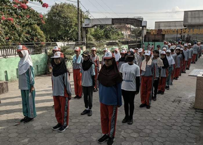 Persiapan Lomba Gerak Jalan HUT RI ke - 79, Pasukan SDN 39 Prabumulih Rutin Latihan 