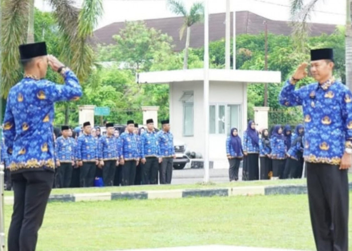 H Elman Sampaikan Pesan Kedisiplinan dalam Apel Terakhir Sebagai Pj Walikota Prabumulih