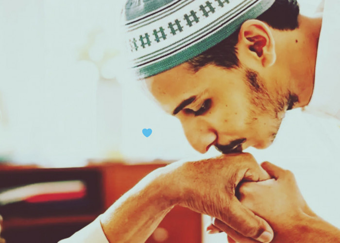 6 Adab yang Harus Dilakukan Anak untuk Memuliakan Orang Tua Menurut Islam