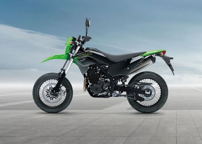 Kelebihan dan Kekurangan Kawasaki KLX230SM 2026, Supermoto Lincah dengan Karakter Fun to Ride