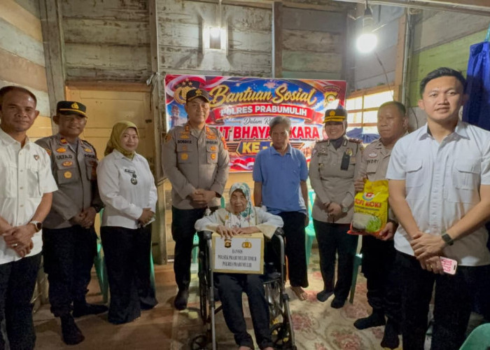 Polres Prabumulih Tebar Kepedulian, 450 Paket Sembako Disalurkan pada Hari Bhayangkara ke-80