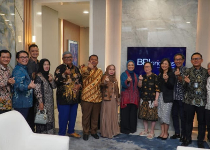 Resmikan Sentra Layanan Prioritas di Cirebon, Kini BRI Miliki 43 Lokasi Layanan Premium