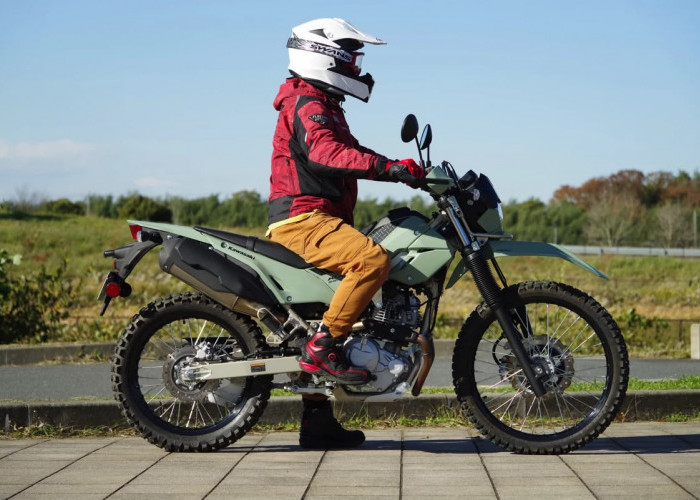 Spesifikasi Kawasaki KLX230SM 2026, Supermoto Modern dengan Performa Tangguh