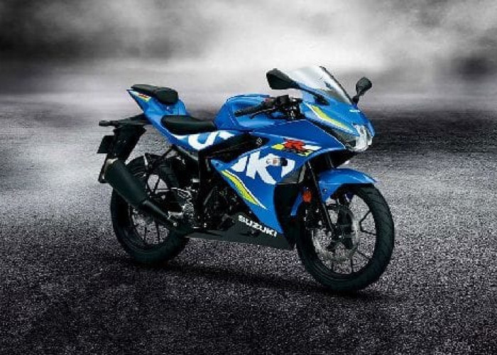 Suzuki GSX R150 vs Yamaha R15 Mana Motor Sport Fairing Terbaik?