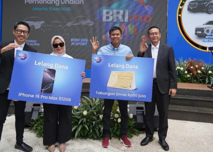 Apresiasi Nasabah Loyal, BRI Serahkan Hadiah BRImo FSTVL 2024 kepada Para Pemenang