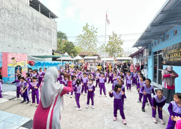 Jaga Kebugaran Sambil Pererat Silaturahmi, TK Ladas Berendai Gelar Senam Bersama