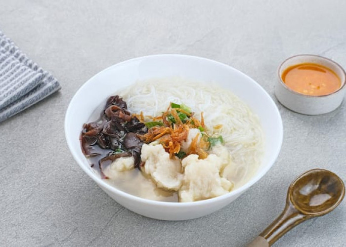 Bukan Pempek, Ini Tekwan Kuliner Legendaris Palembang yang Wajib Dicoba