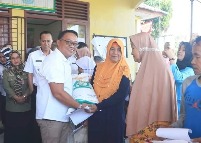 Pemkot Prabumulih Salurkan Bantuan Pangan CBP Tahap III: Atasi Kekurangan Pangan 