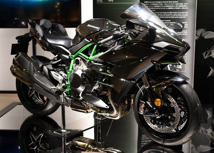Kelebihan dan Kekurangan Kawasaki Ninja H2 2026, Motor Supercharged dengan Performa Buas