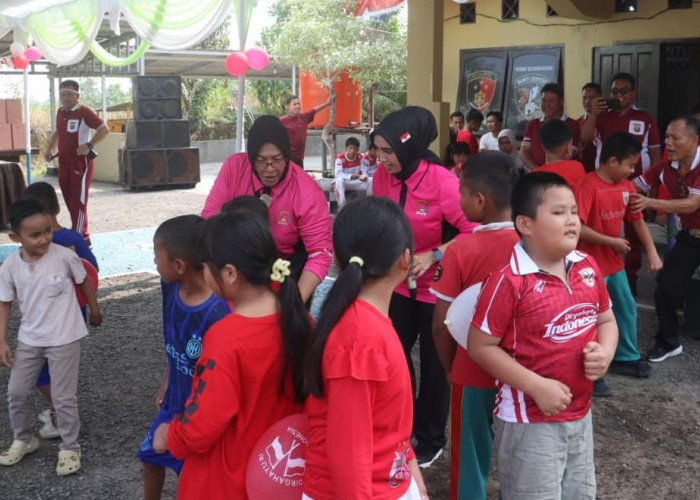 Meriah! Polsek RKT Gelar Lomba 17-an, Polisi Prabumulih dan Warga Berbaur Jadi Satu