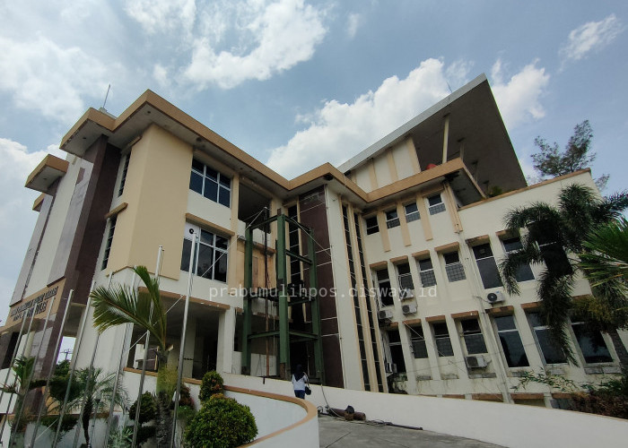 Wow! Lift Gedung Wakil Rakyat Prabumulih Telan Anggaran Rp2,4 Miliar 