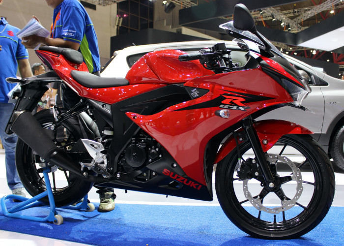 Spesifikasi Suzuki GSX R150 2026, Motor Sport Ringan dengan Mesin Berperforma Tinggi