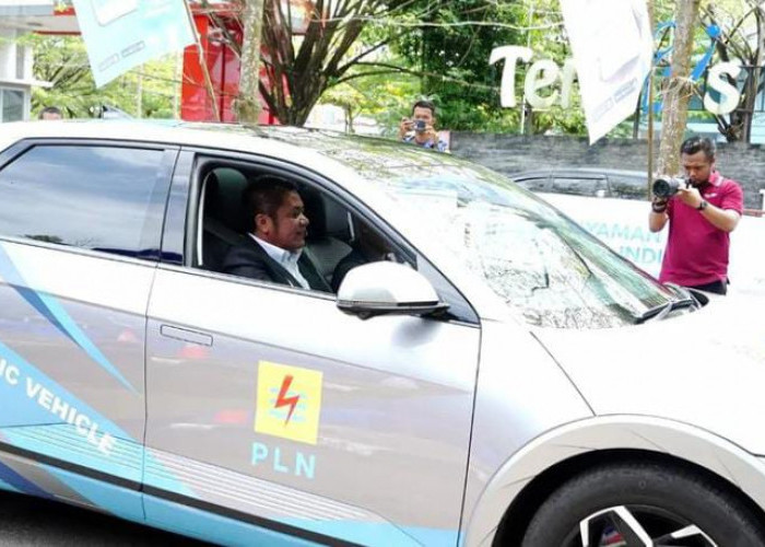 Deru Beri Isyarat ke Pejabat Pemprov untuk Pakai Mobil Listrik