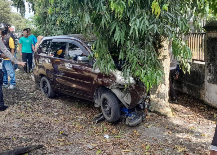 Tragis di Cambai Prabumulih, Petugas Kebersihan Tewas Ditabrak Xenia Saat Bersepeda Listrik