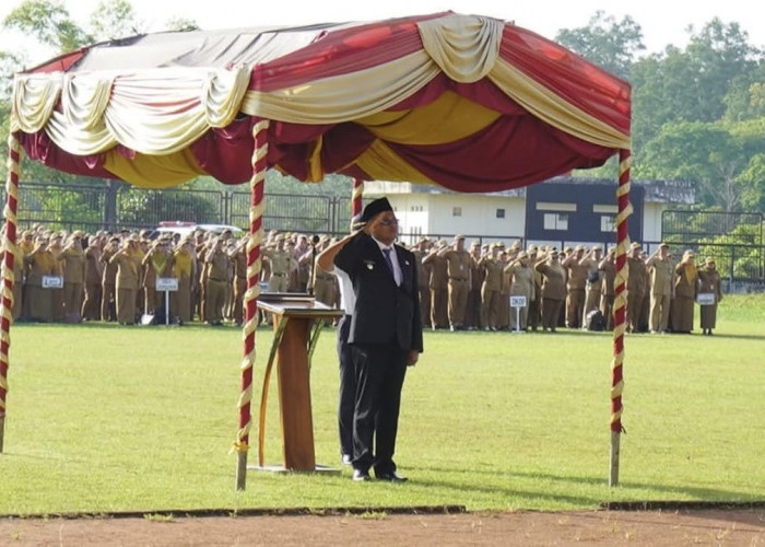 Wali Kota Prabumulih Tegas, Tegur ASN yang Tak Disiplin Saat Upacara Hardiknas