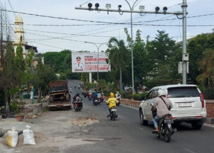 Jalan Jendral Sudirman Diperbaiki, Persiapan Menyambut Ulang Tahun Kota Prabumulih 