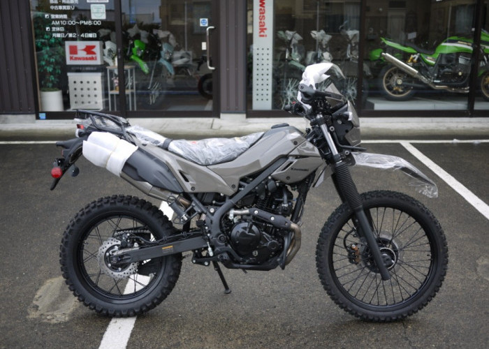 Kawasaki KLX230 DF vs Honda CRF250L dan Yamaha WR250R, Mana yang Lebih Cocok Untukmu?